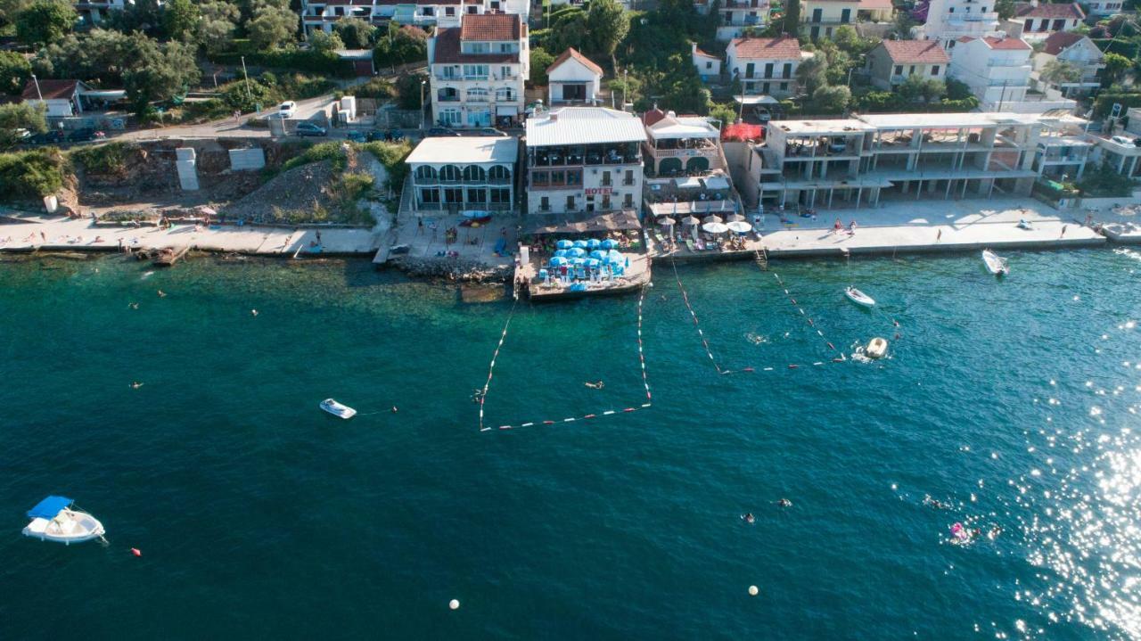 Hotel Anderba Krasici Exterior photo